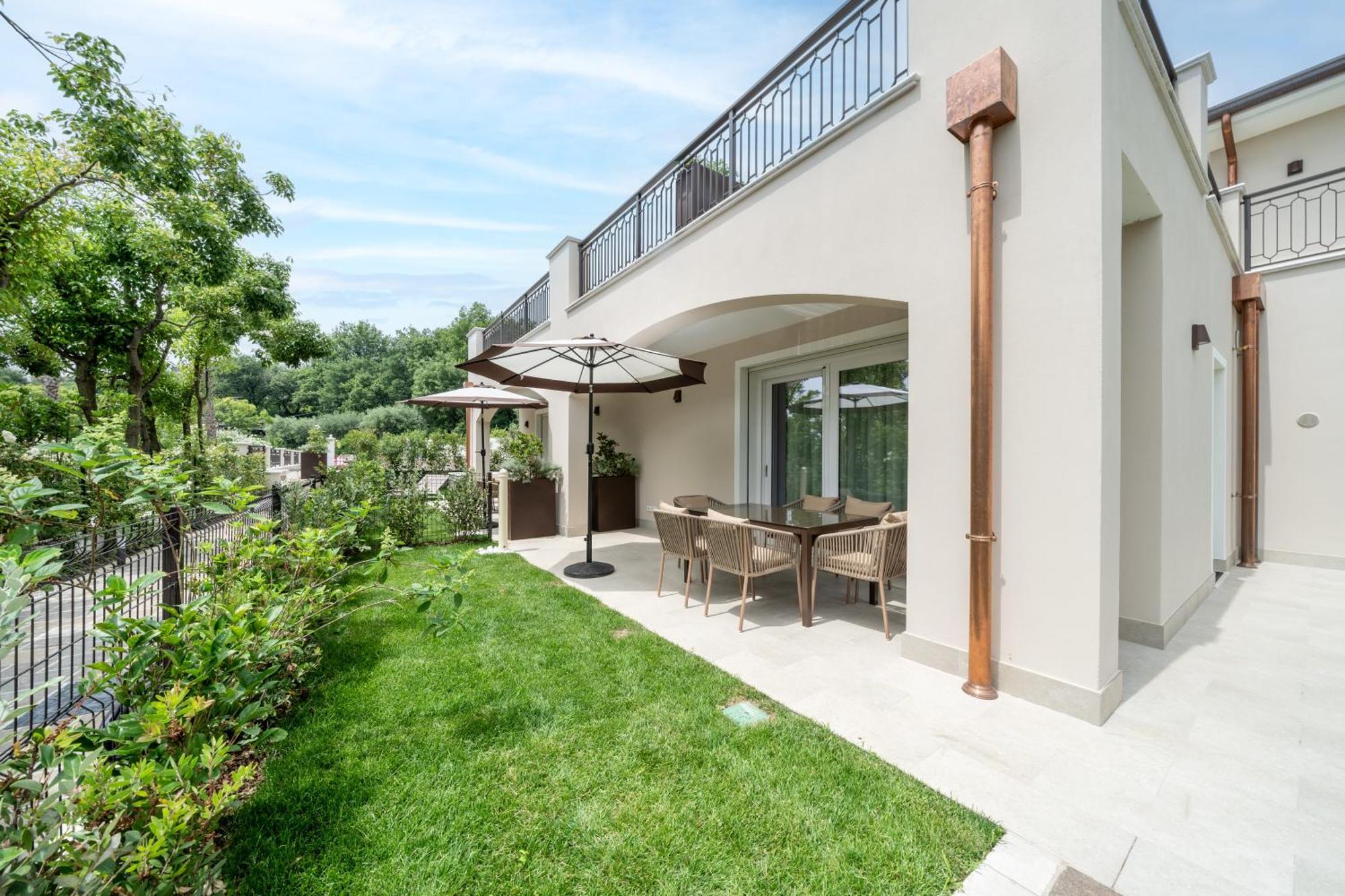 Villa Silvia Apartments San Felice del Benaco Exterior photo