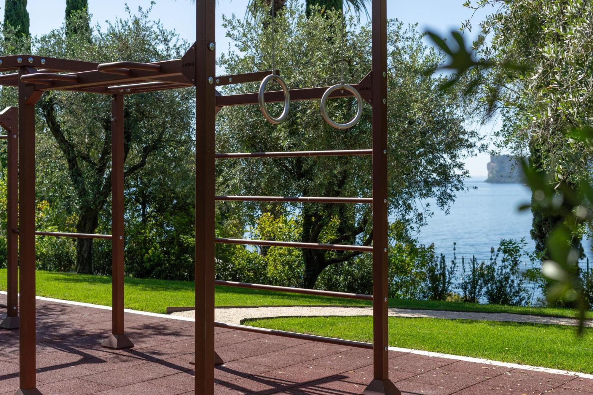 Villa Silvia Apartments San Felice del Benaco Exterior photo